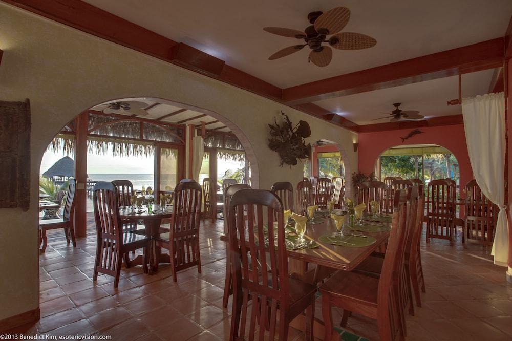 Robert'S Grove Beach Resort Placencia Экстерьер фото