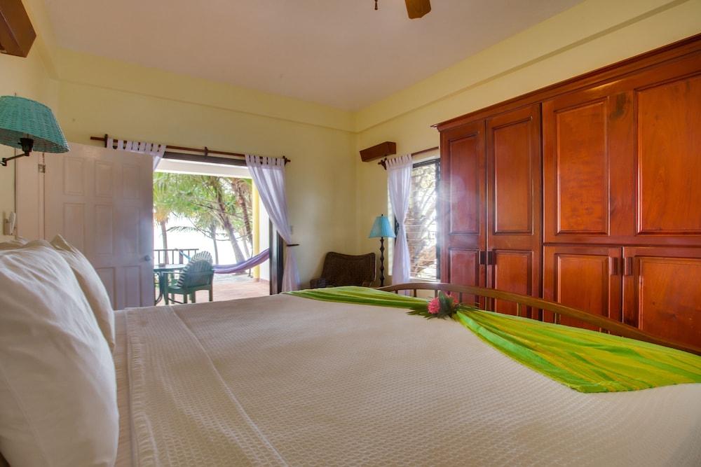 Robert'S Grove Beach Resort Placencia Экстерьер фото