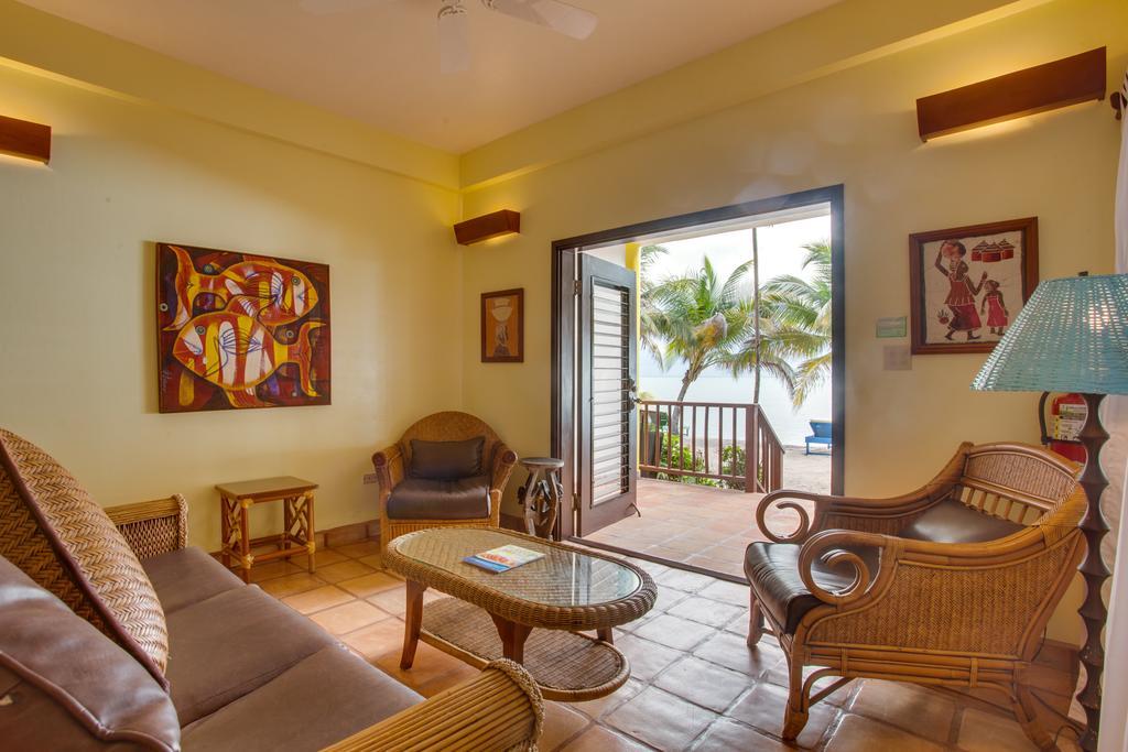 Robert'S Grove Beach Resort Placencia Экстерьер фото